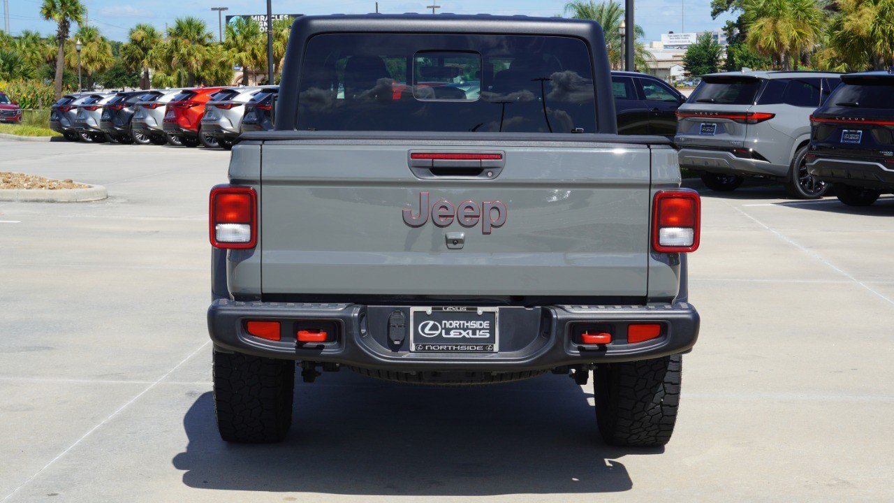 Used 2023 Jeep Gladiator Rubicon w/ Cold Weather Group AWD/4WD image 7