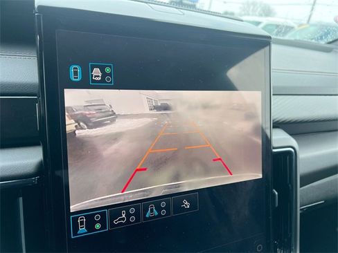 Used 2025 GMC Yukon AT4 image 15