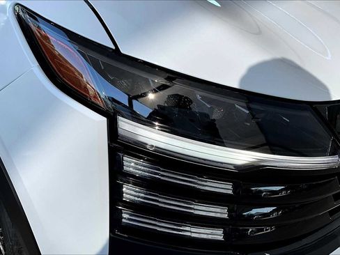 New 2026 Nissan Kicks SV image 18