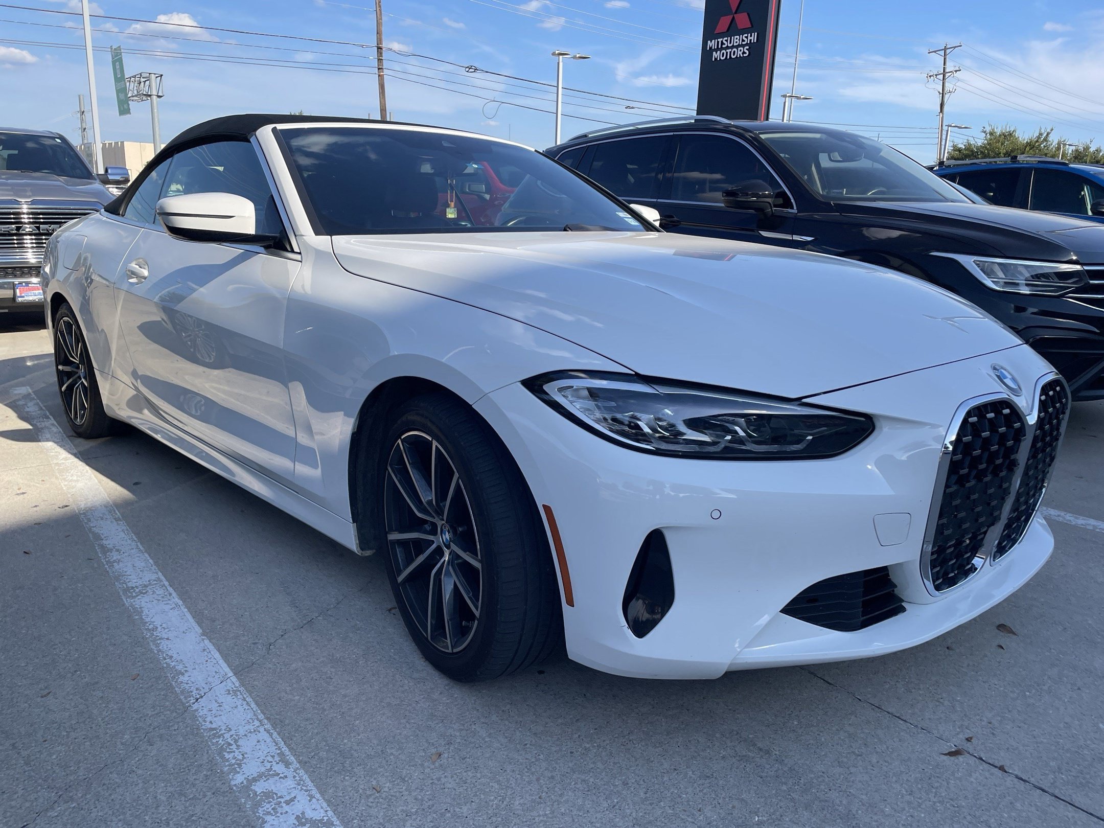 Used 2022 BMW 430i xDrive Convertible w/ Convenience Package AWD/4WD image 2