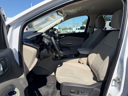 Used 2017 Ford Escape SE AWD/4WD image 17