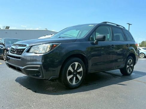 Used 2017 Subaru Forester 2.5i w/ Alloy Wheel Package AWD/4WD image 1