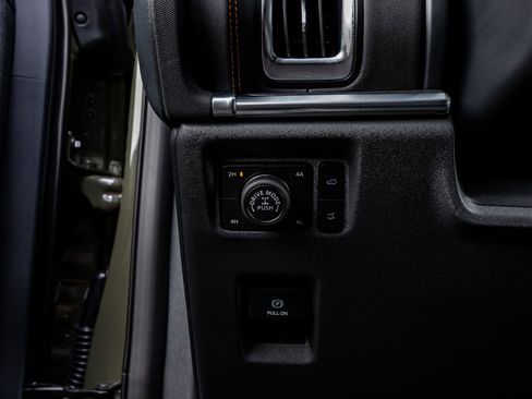 Used 2025 Ford Expedition Tremor image 22