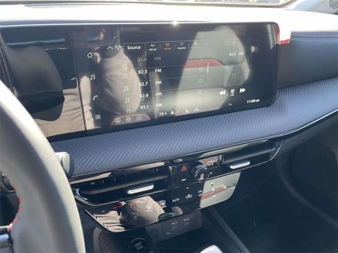 New 2026 Nissan Kicks SR w/ SR Premium Package image 15