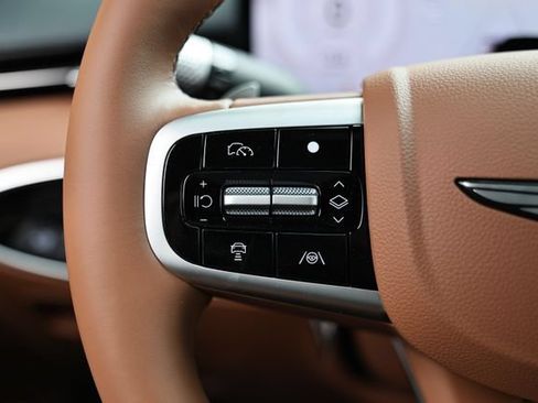 New 2026 Genesis GV70 2.5T Advanced AWD/4WD image 34