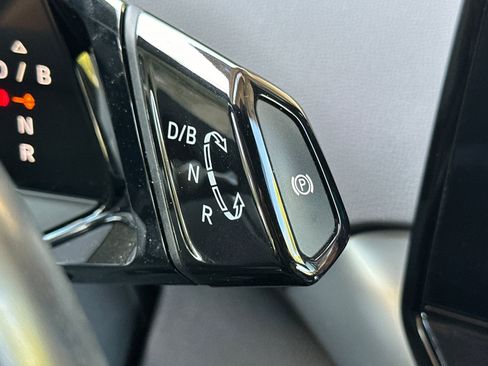 Used 2022 Volkswagen ID.4 Pro S RWD image 16