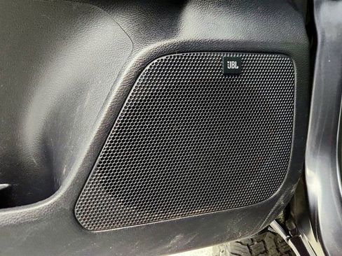 Used 2021 Toyota Tacoma TRD Off-Road w/ TRD Premium Off Road Package image 17