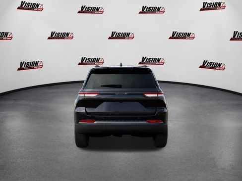 New 2026 Jeep Grand Cherokee Altitude AWD/4WD image 7