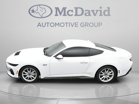 Used 2025 Ford Mustang GT Premium RWD image 35