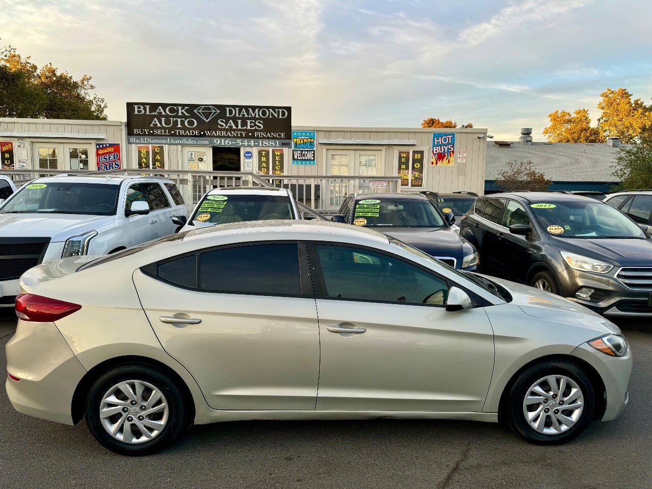 Used 2017 Hyundai Elantra SE FWD image 9
