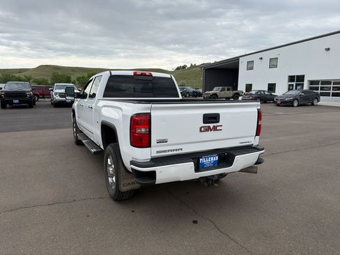 Used 2016 GMC Sierra 2500 Denali w/ Duramax Plus Package AWD/4WD image 10