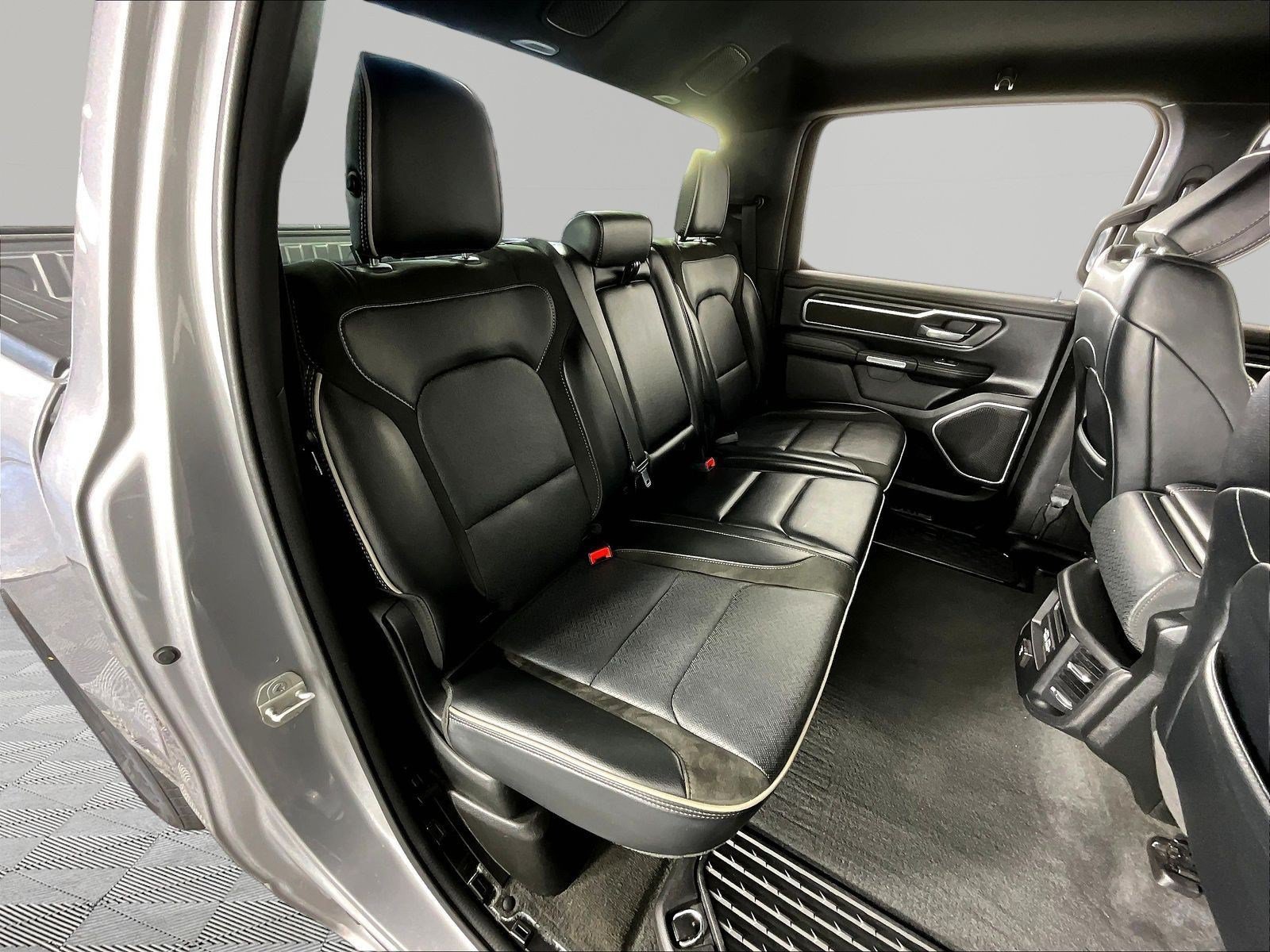 Used 2023 RAM 1500 Laramie AWD/4WD image 26