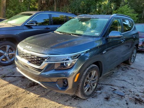 Used 2023 Kia Seltos S w/ Navigation Package AWD/4WD image 1