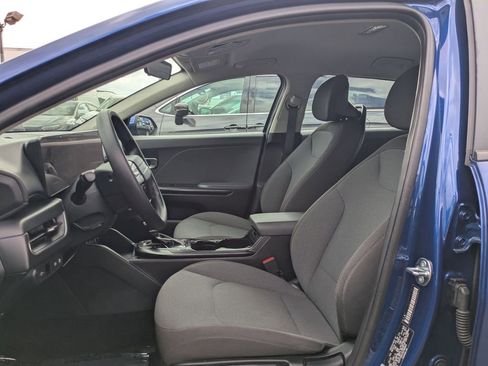 Used 2025 Kia K4 FWD image 17