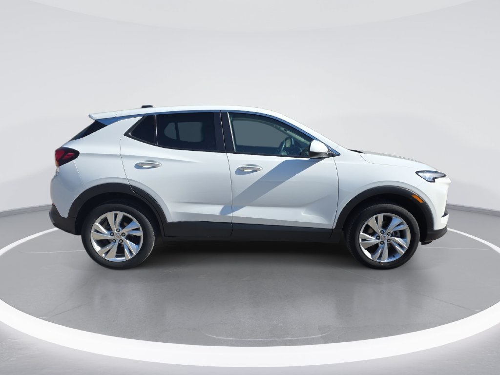 Certified 2024 Buick Encore GX Preferred w/ Comfort Package AWD/4WD image 2