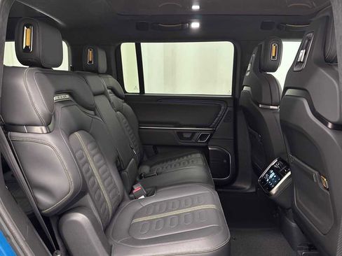 Used 2024 Rivian R1S Adventure image 22