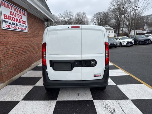 Used 2019 RAM ProMaster City Tradesman image 10