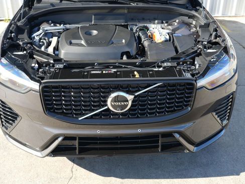 Used 2024 Volvo XC60 T8 Ultimate w/ Protection Package Premier image 8