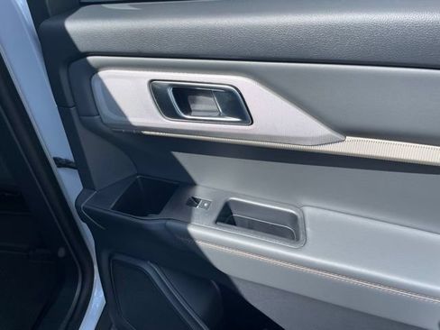 New 2026 Ford Explorer Active w/ Active Comfort Package AWD/4WD image 44