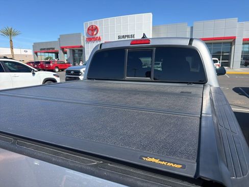 Used 2015 Toyota Tacoma PreRunner w/ TRD Sport Package image 9