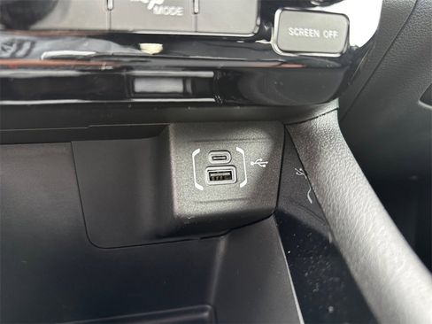 New 2026 Jeep Compass Latitude image 27