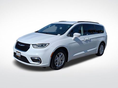 Used 2022 Chrysler Pacifica Touring-L FWD image 1