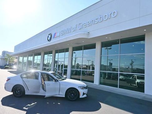 Used 2019 BMW 330i xDrive Sedan w/ Convenience Package AWD/4WD image 28