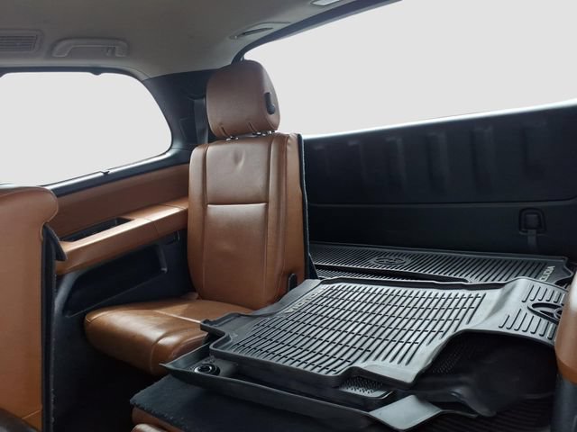 Used 2019 Toyota Sequoia Platinum AWD/4WD image 17