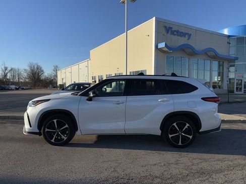 Used 2021 Toyota Highlander XSE image 8