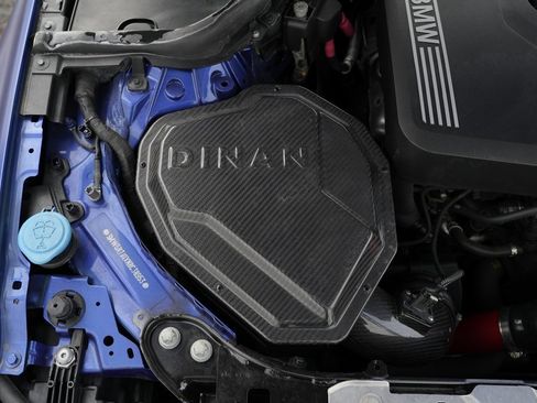 Used 2022 BMW 330i xDrive Sedan w/ M Sport Package image 39