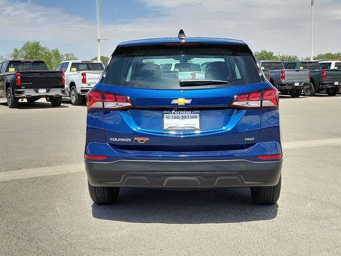 Used 2022 Chevrolet Equinox LS AWD/4WD image 9