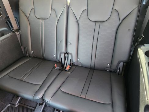 New 2026 Kia Sorento X-Line EX image 21