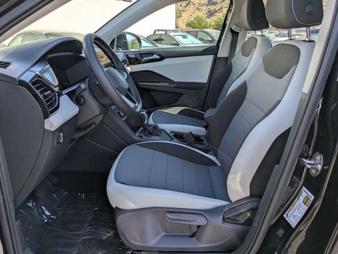 Certified 2025 Volkswagen Taos S FWD image 15