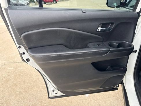 Used 2018 Honda Pilot Touring image 20