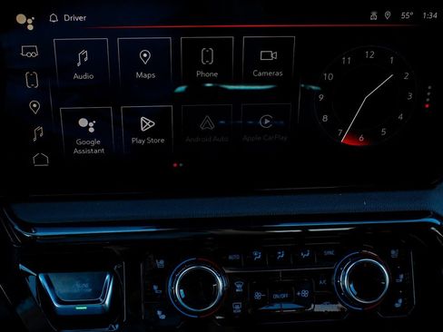 Used 2024 GMC Sierra 2500 AT4 w/ Technology Package image 18