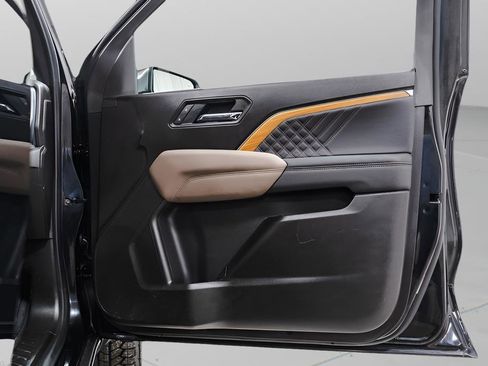 Used 2025 GMC Canyon Denali w/ LPO, Denali Black Edition AWD/4WD image 33