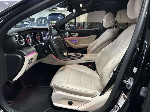 Used 2018 Mercedes-Benz E 300 4MATIC image 5