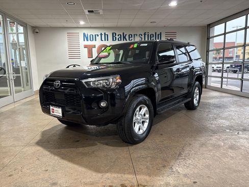 Certified 2024 Toyota 4Runner SR5 Premium image 6
