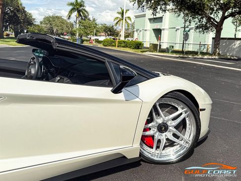 Used 2018 Lamborghini Aventador S image 57