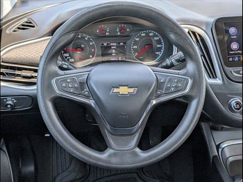 Used 2024 Chevrolet Malibu LT FWD image 12