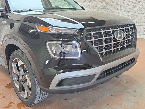 New 2026 Hyundai Venue SEL image 8