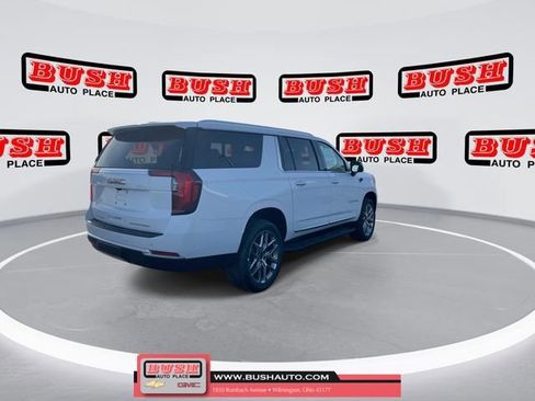 New 2026 GMC Yukon XL Elevation image 2