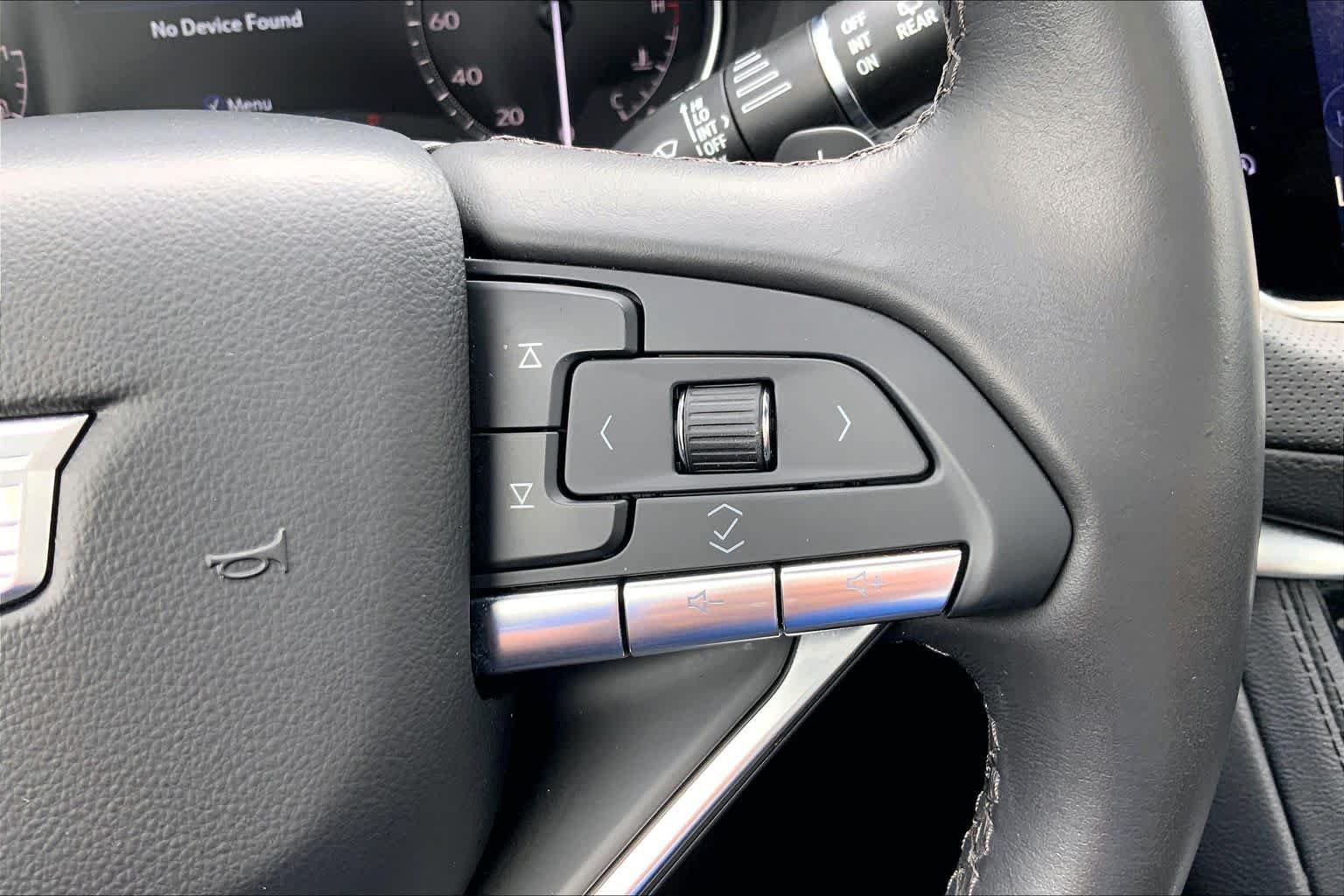 Used 2024 Cadillac XT6 Luxury FWD image 25