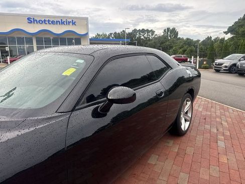Used 2018 Dodge Challenger SXT w/ Super Sport Group (SS/T) RWD image 5