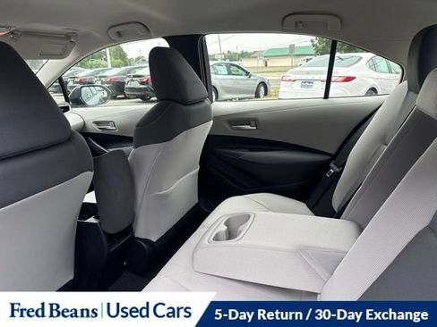 Used 2021 Toyota Corolla LE w/ Carpet Mat Package (TMS) FWD image 27