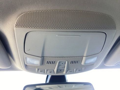 Used 2019 Ford Fusion SE FWD image 23