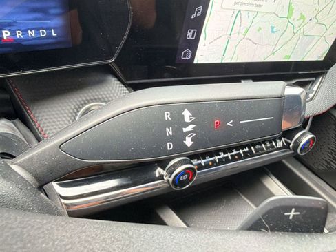 Used 2025 Chevrolet Equinox RS w/ Safety and Technology Package image 21