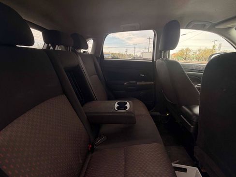 Used 2019 Mitsubishi Outlander Sport ES FWD image 23