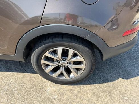 Used 2015 Kia Sportage LX FWD image 6