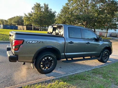 Used 2021 Nissan Titan PRO-4X w/ Pro-4x Convenience Package AWD/4WD image 6